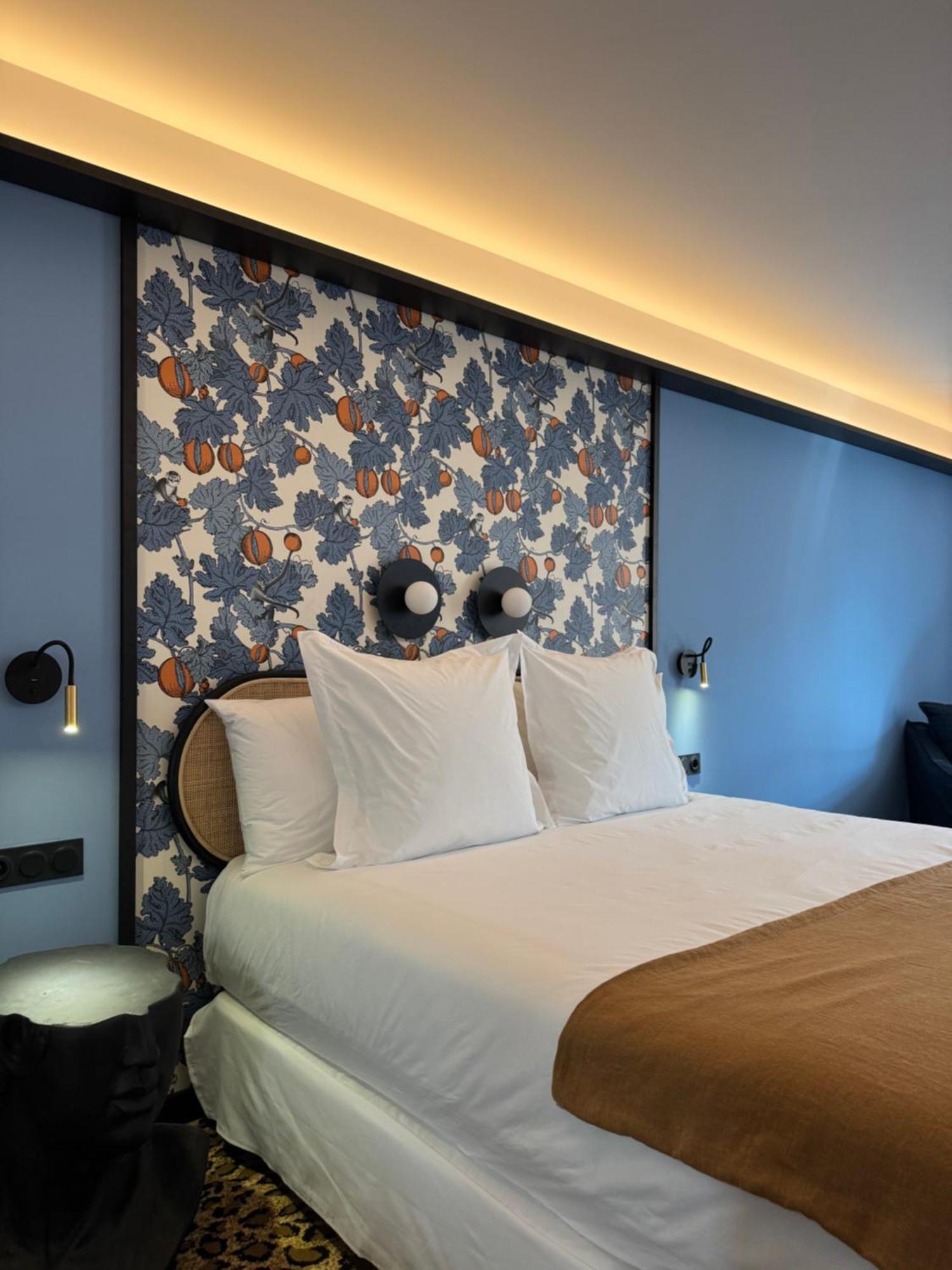 Hotel Divino & Apartments Figueres  Exterior photo