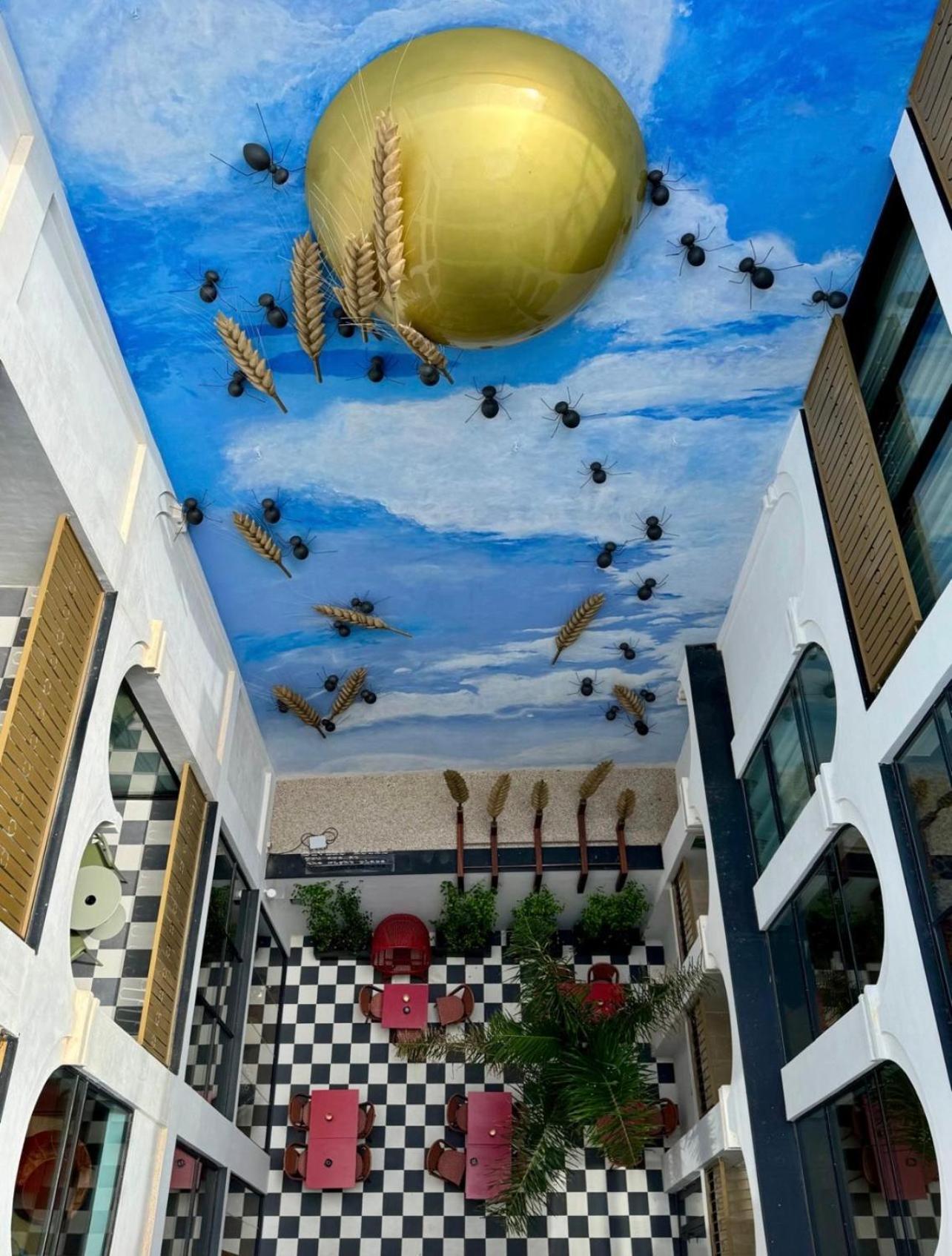 Hotel Divino & Apartments Figueres  Exterior photo